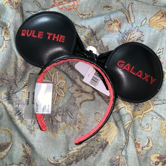 Nwt Star Wars Disney headband - Picture 2 of 2